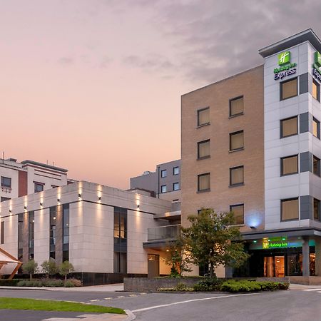 Holiday Inn Express Dublin-Airport By Ihg Santry Eksteriør billede
