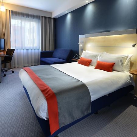 Holiday Inn Express Dublin-Airport By Ihg Santry Eksteriør billede