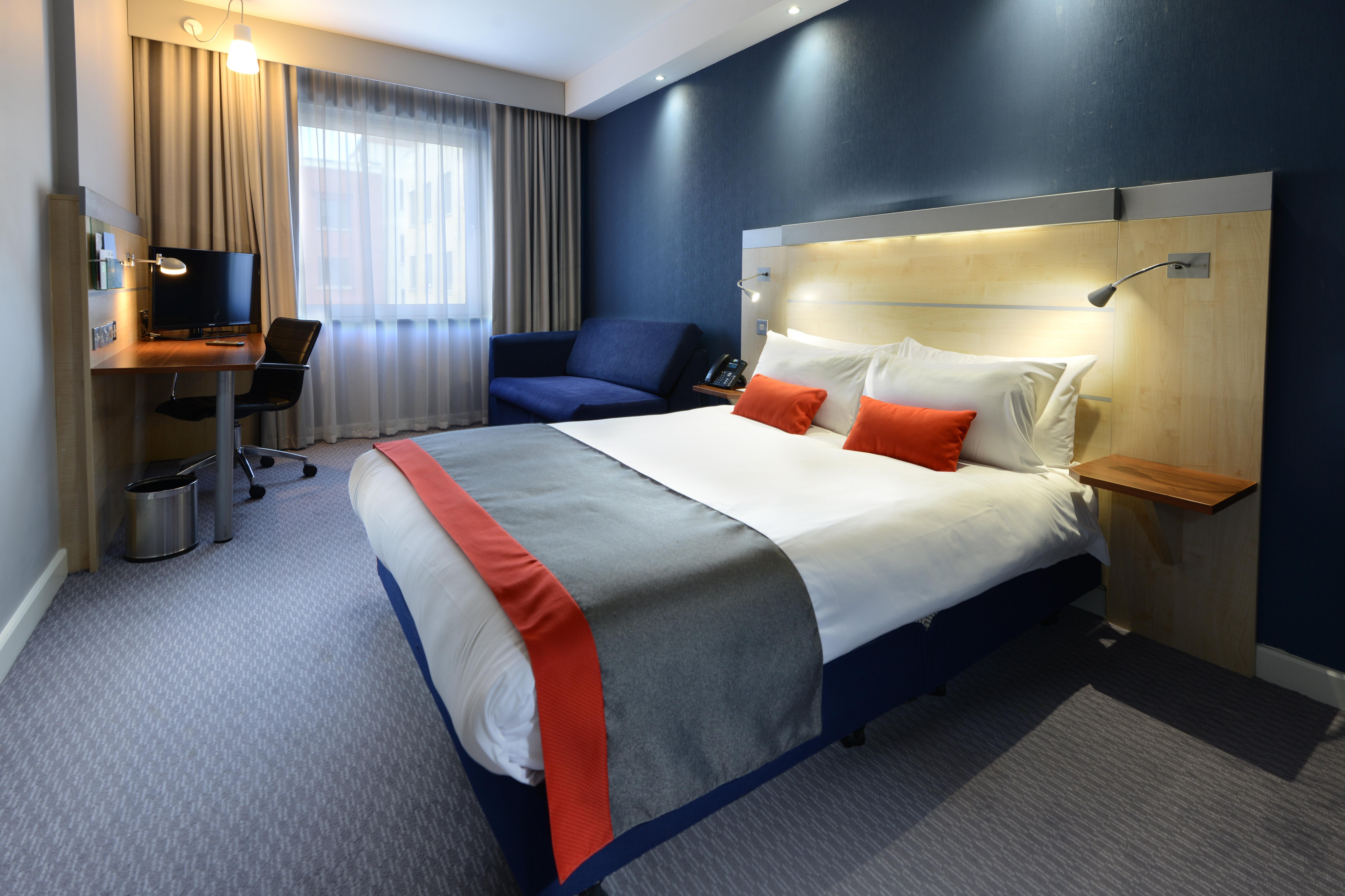 Holiday Inn Express Dublin-Airport By Ihg Santry Eksteriør billede