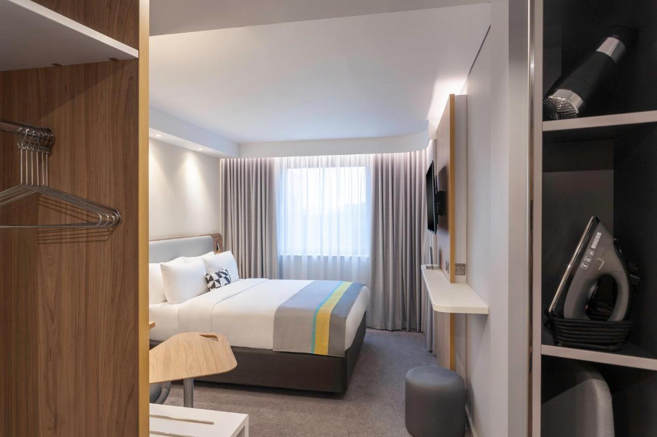 Holiday Inn Express Dublin-Airport By Ihg Santry Eksteriør billede