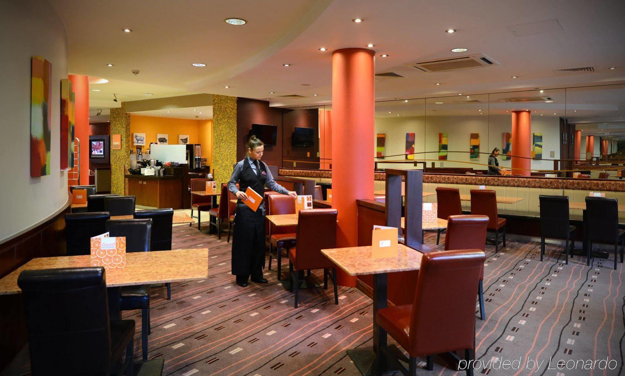 Holiday Inn Express Dublin-Airport By Ihg Santry Eksteriør billede