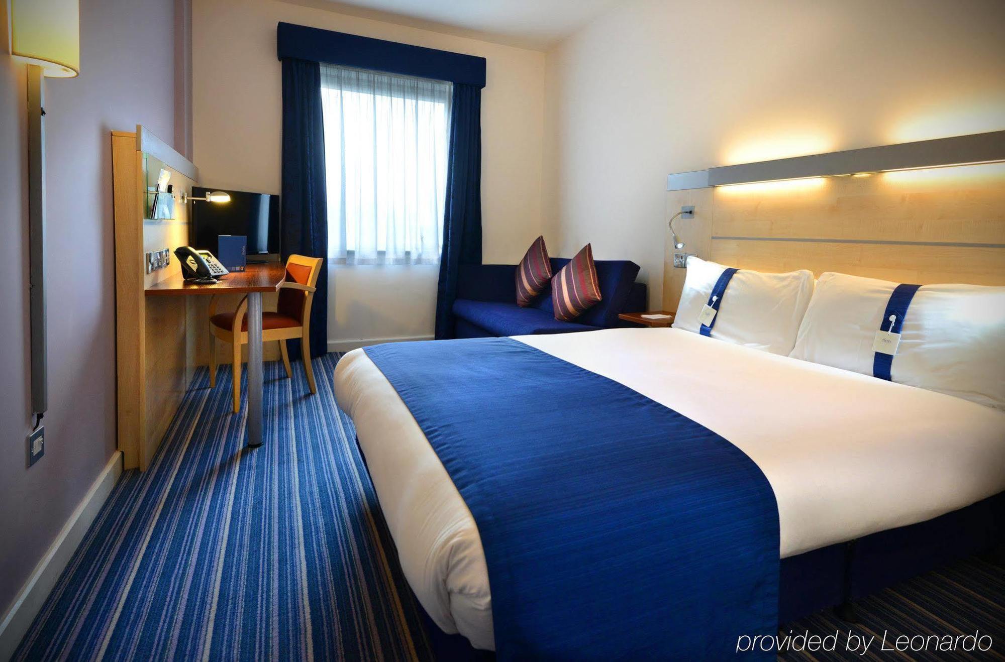 Holiday Inn Express Dublin-Airport By Ihg Santry Eksteriør billede