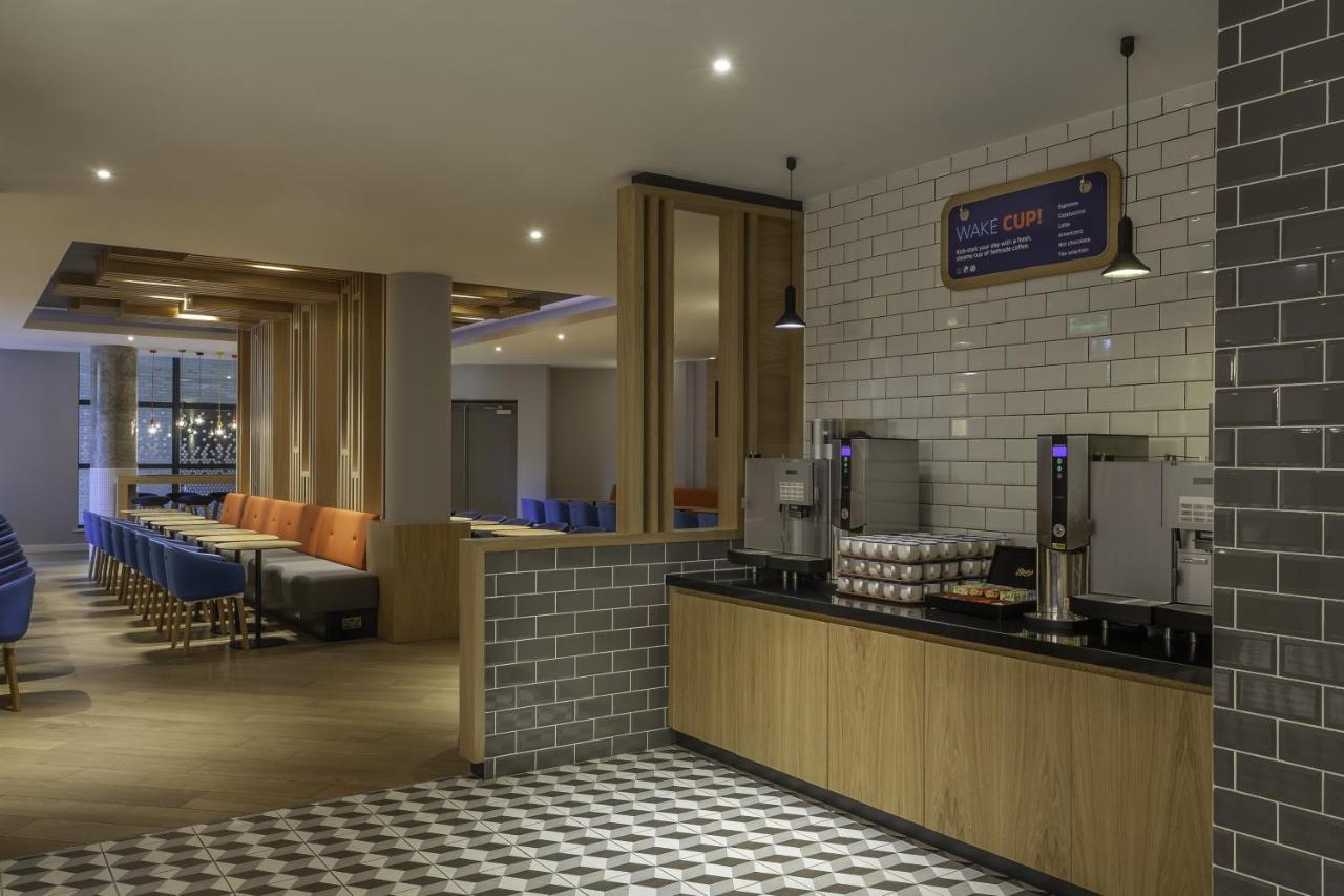 Holiday Inn Express Dublin-Airport By Ihg Santry Eksteriør billede